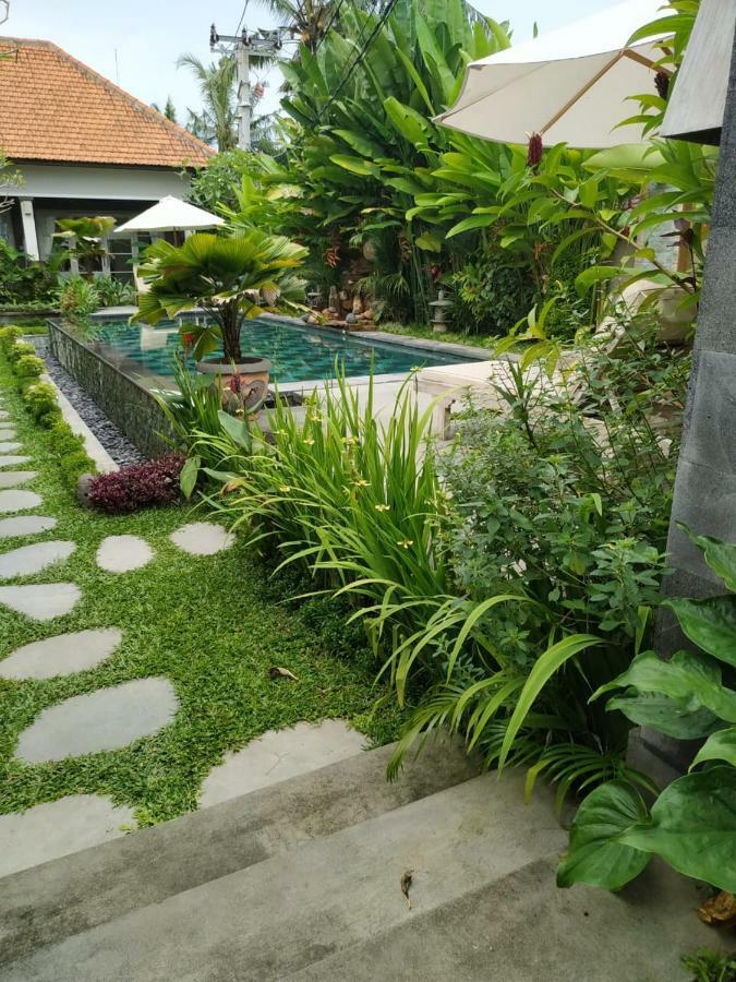 Uma Dhari Villa By Prasi Убуд Экстерьер фото